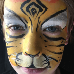Split Cake Tiger Face Paint Video Tutorial by Kiki