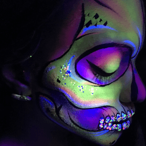 Blacklight Sugar Skull Airbrush Design Video by Kellie Burrus