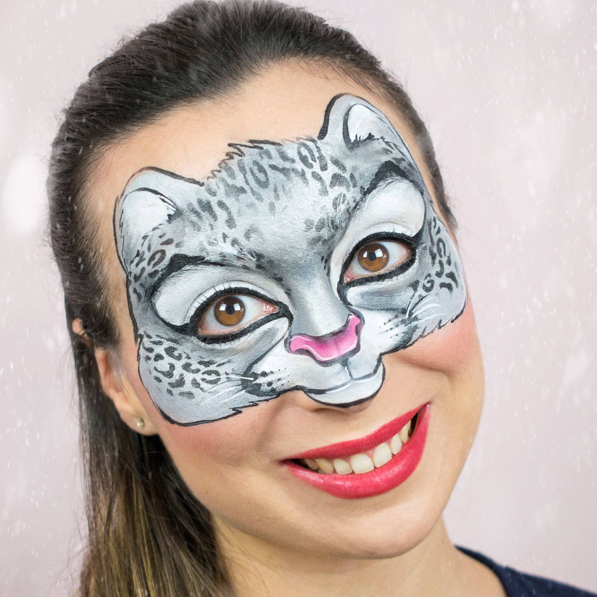 Snow Leopard Face Paint Video by Marta Ortega