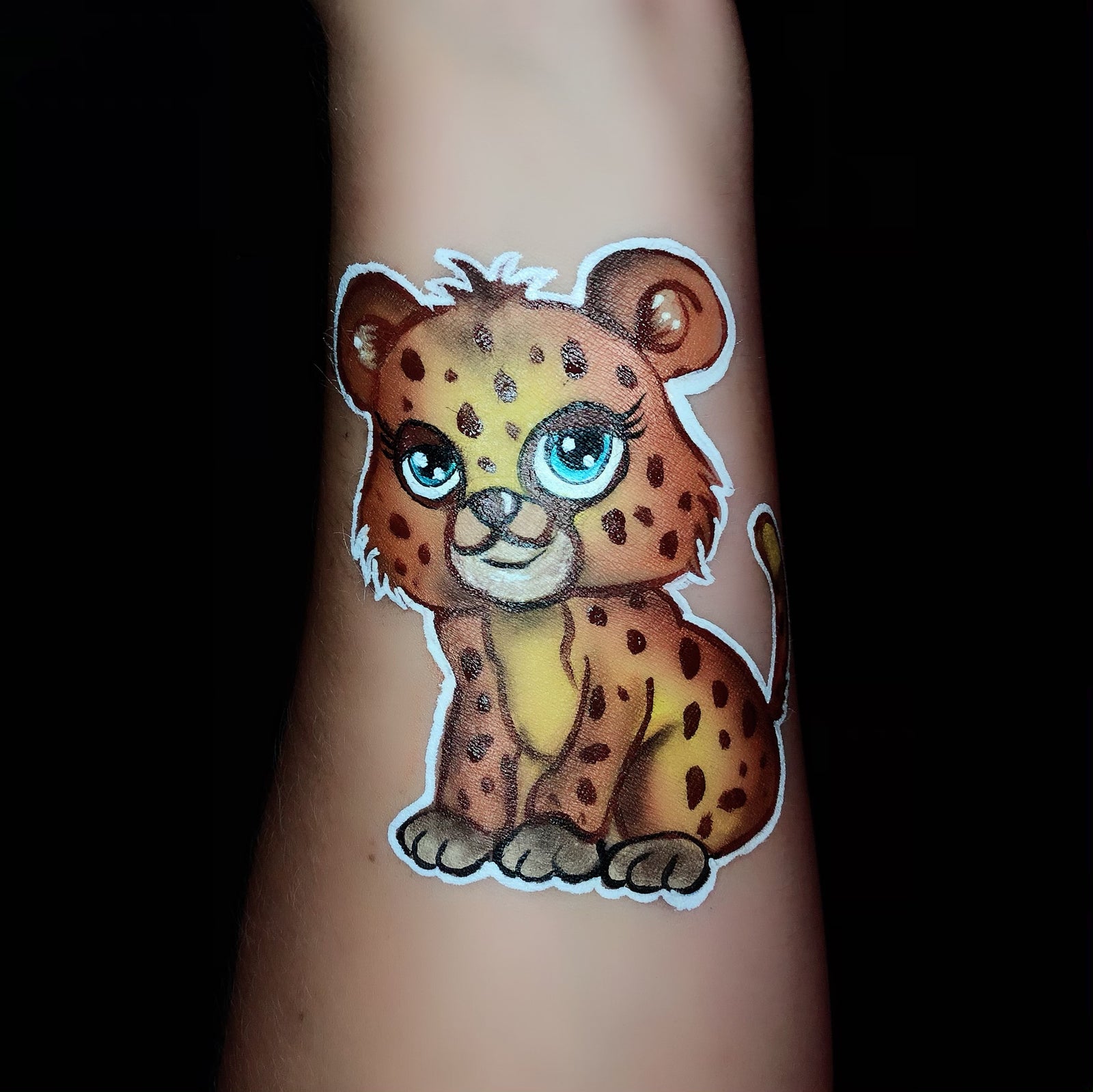 Baby Cheetah Arm Design by Marina