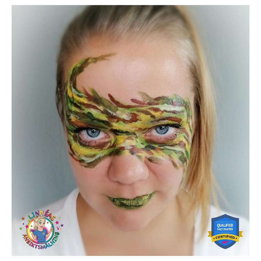 Fierce Camouflage Face Paint Video Tutorial by Linnéa Önnerby Novak