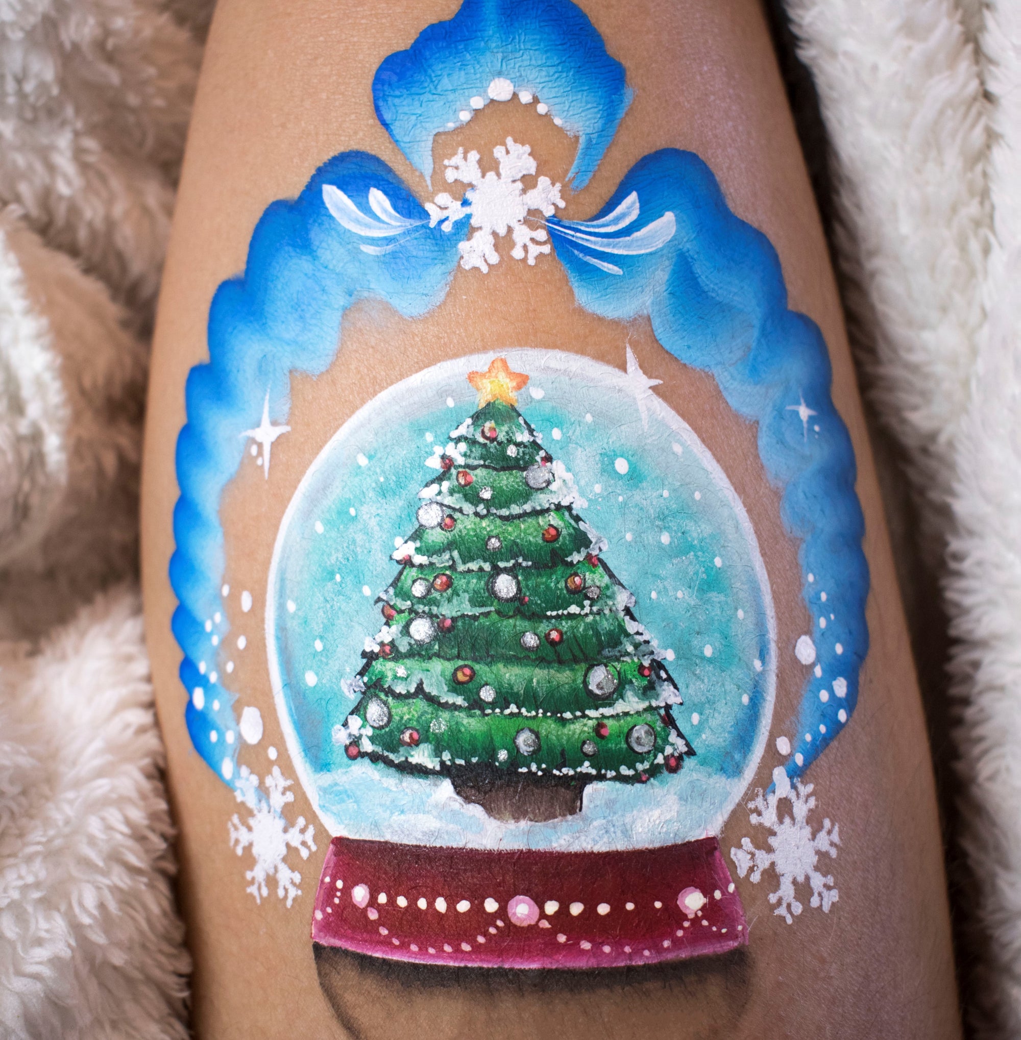 How to Face Paint a Christmas Snowglobe