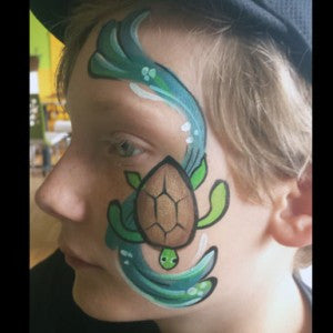A Traveling Sea Turtle Face Art Design