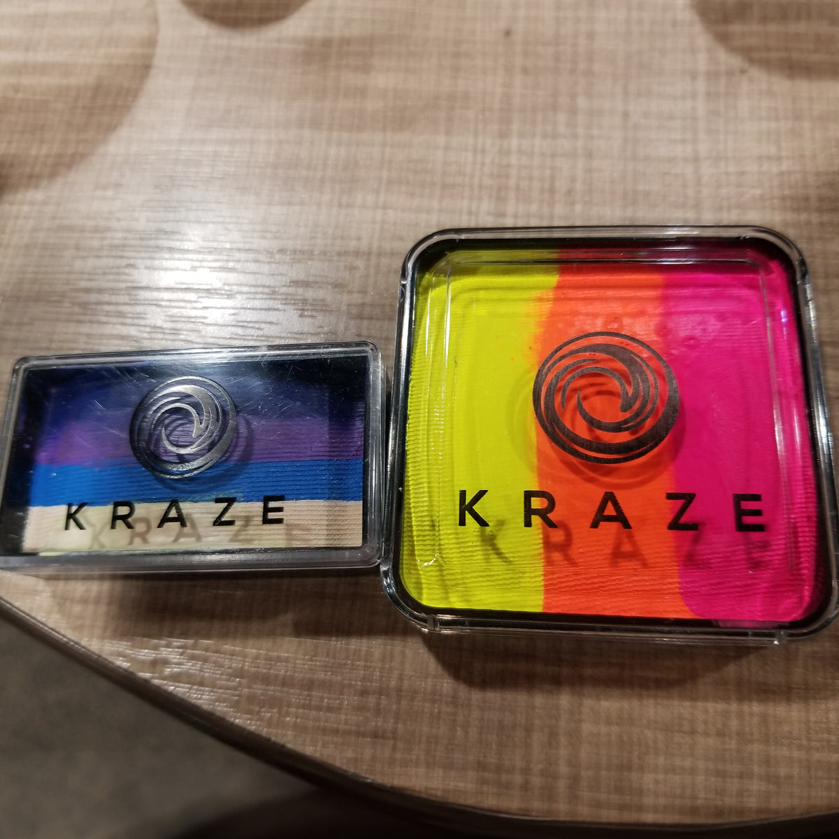 Kraze Dome Cake - Neon Glow (25 gm)